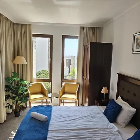 Апартамент Barcelo Royal *